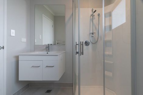 Photo of property in 2 Kawapani Lane, Kumeu, 0810