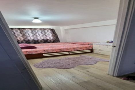 Photo of property in 9 Velma Road, Hillcrest, Auckland, 0627