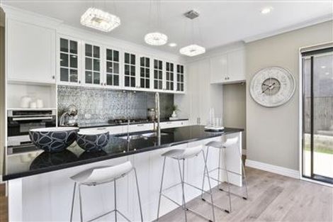 Photo of property in 5 Taraire Place, Orewa, 0931