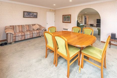 Photo of property in 10 Saint Helens Place, Tawhero, Whanganui, 4501