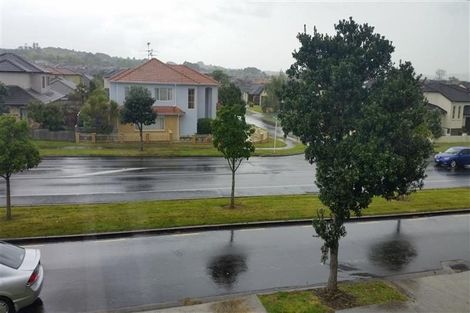 Photo of property in 404 Chapel Road, Flat Bush, Auckland, 2016