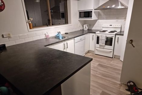 Photo of property in 2/42 Knights Road, Rothesay Bay, Auckland, 0630