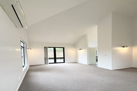 Photo of property in 6 Lucas Way, Albany, Auckland, 0632