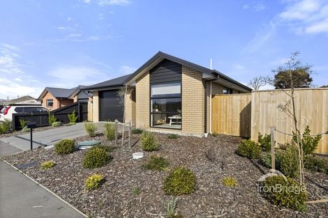 Photo of property in 23 Poipoi Place, Aranui, Christchurch, 8061