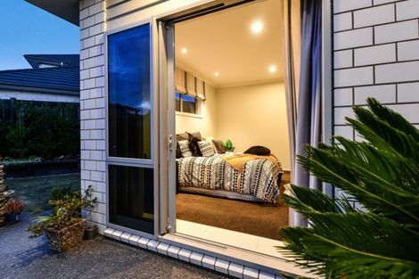 Photo of property in 16 Platina Place, Flagstaff, Hamilton, 3210