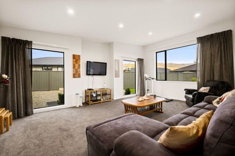 Photo of property in 9 Caledonian Place, Cromwell, 9310