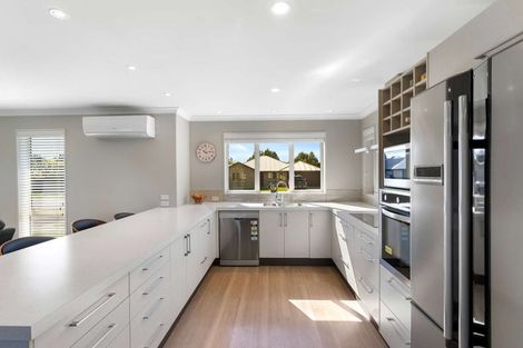 Photo of property in 44 Willowside Place, Amberley, 7410