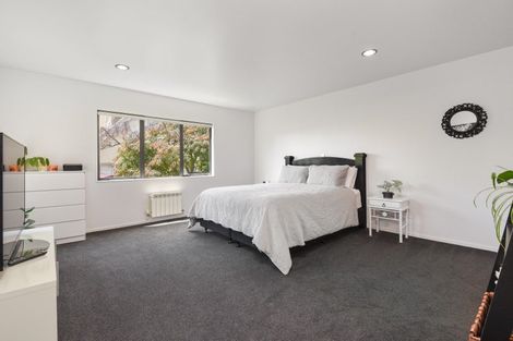 Photo of property in 4 Tupara Crescent, Kawaha Point, Rotorua, 3010