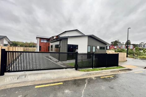 Photo of property in 16 Kiokio Place, Swanson, 0614