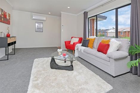 Photo of property in 40 Greenberry Drive, Ranui, Auckland, 0612