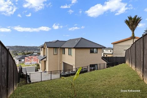 Photo of property in 16 Eric Gifford Drive, Ranui, Auckland, 0612