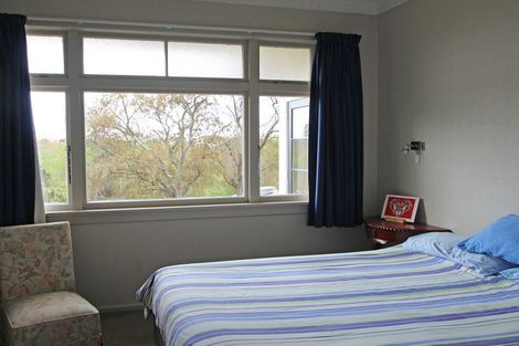 Photo of property in 14 Solway Street, Holmes Hill, Oamaru, 9401