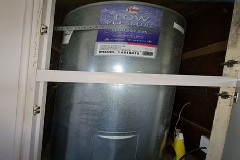 Photo of property in 32 Luff Place, Westport, 7825