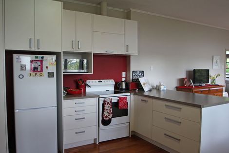 Photo of property in 14 Solway Street, Holmes Hill, Oamaru, 9401