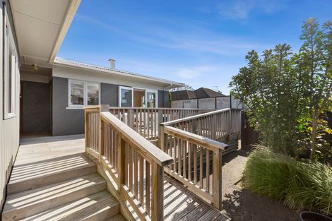 Photo of property in 157 Mangorei Road, Merrilands, New Plymouth, 4312