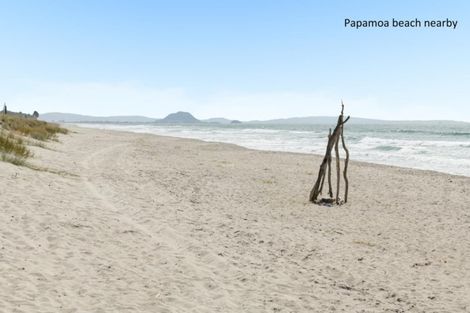 Photo of property in 56 Karewa Parade, Papamoa Beach, Papamoa, 3118