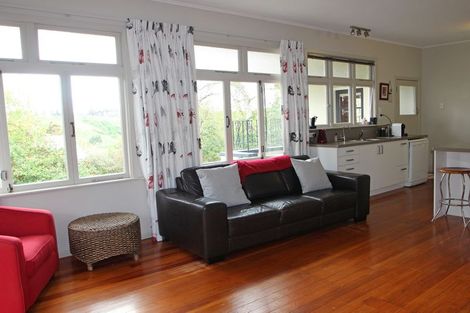 Photo of property in 14 Solway Street, Holmes Hill, Oamaru, 9401