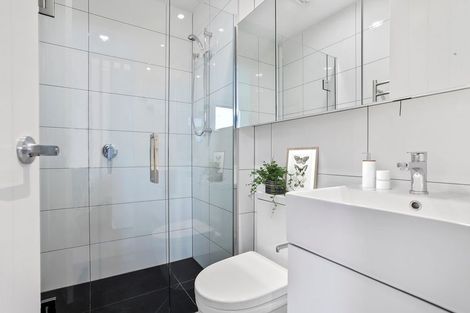 Photo of property in 1/25 Lloyd Avenue, Mount Albert, Auckland, 1025