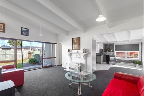 Photo of property in 27 Weraroa Road, Levin, 5510