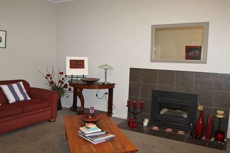 Photo of property in 14 Solway Street, Holmes Hill, Oamaru, 9401