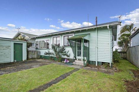 Photo of property in 3 Cooke Street, Avenues, Whangarei, 0110