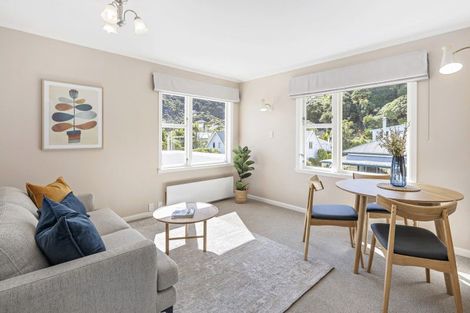 Photo of property in 107-109 Muritai Road, Eastbourne, Lower Hutt, 5013
