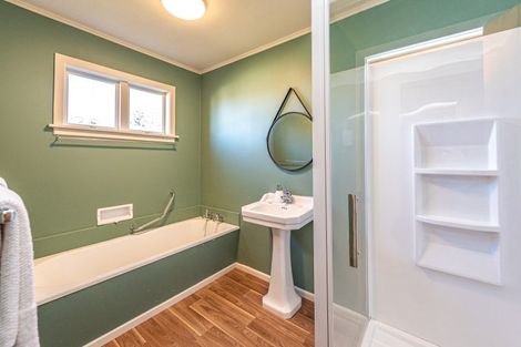 Photo of property in 10 Eaton Crescent, Otamatea, Whanganui, 4500