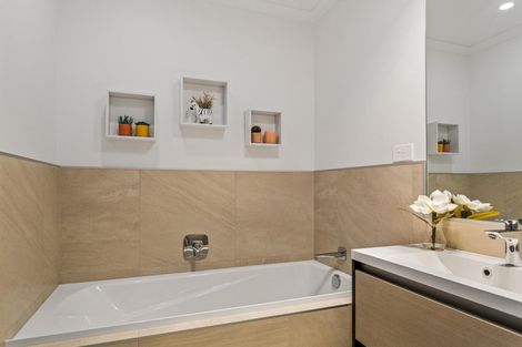 Photo of property in 41 Ambar Ridge Avenue, Massey, Auckland, 0614