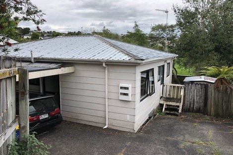 Photo of property in 2/56 Trias Road, Totara Vale, Auckland, 0629