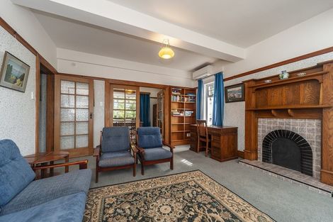 Photo of property in Chevening Flats, 90 Salamanca Road, Kelburn, Wellington, 6012