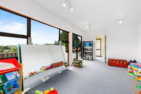 Photo of property in 24 Danbury Drive, Torbay, Auckland, 0630
