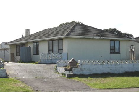 Photo of property in 66 Matai Street, Castlecliff, Whanganui, 4501