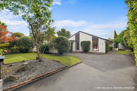 Photo of property in 37 Burnside Crescent, Burnside, Christchurch, 8053