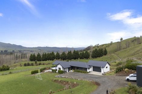 Photo of property in 1030d Valley Road, Ashhurst, 4884