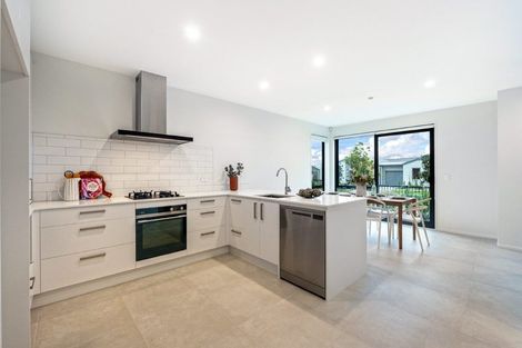 Photo of property in 43 Ngakoro Road, Karaka, Papakura, 2113