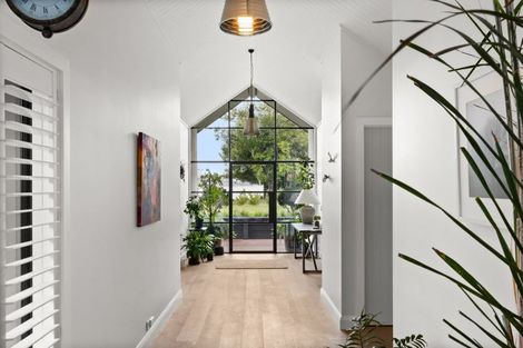 Photo of property in 58 Breadalbane Avenue, Havelock North, 4130