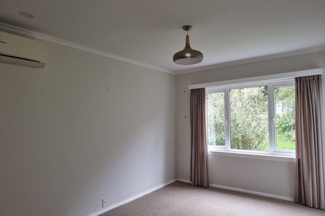Photo of property in 66 Airlie Road, Plimmerton, Porirua, 5026