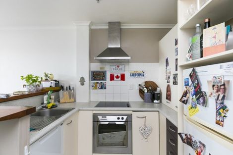 Photo of property in Terrace Heights Apartments, 12d/163 The Terrace, Wellington Central, Wellington, 6011