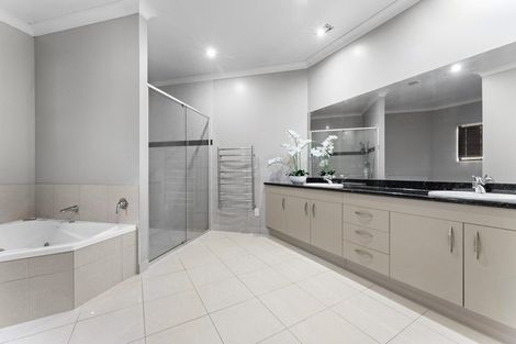 Photo of property in 45 Kingscliff Rise, Dairy Flat, Albany, 0792