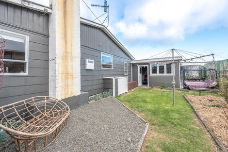 Photo of property in 1929 Parewanui Road, Parewanui, Bulls, 4894