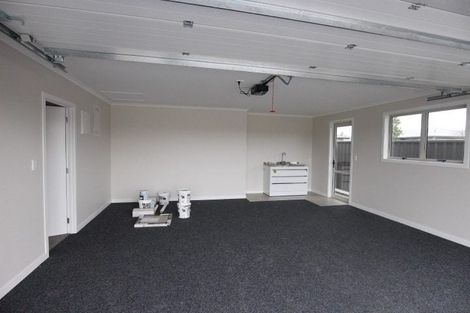 Photo of property in 33 Belgrove Drive, Waipukurau, 4200