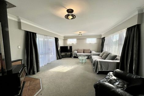 Photo of property in 9 Alf Walker Place, Papakura, 2110