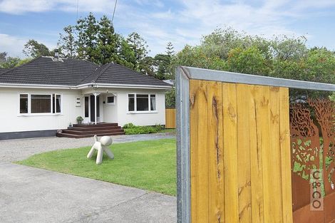 Photo of property in 7 Taupaki Road, Taupaki, Henderson, 0782