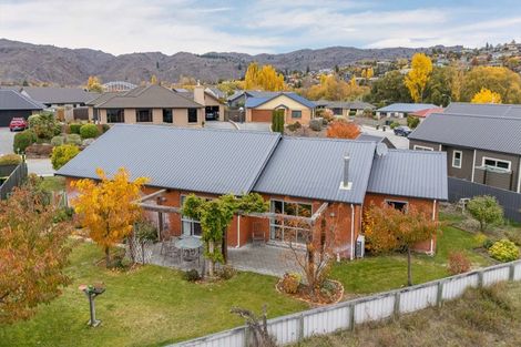 Photo of property in 21 Walnut Grove, Alexandra, 9320