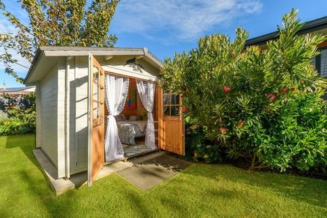 Photo of property in 35 Waione Avenue, Athenree, Waihi Beach, 3177