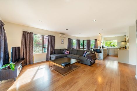 Photo of property in 9 Molyneux Close, Whitby, Porirua, 5024