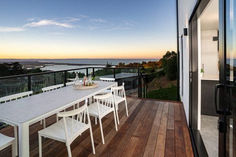 Photo of property in 307a Mount Pleasant Road, Mount Pleasant, Christchurch, 8081