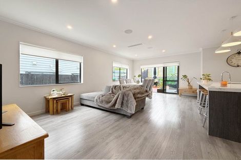 Photo of property in 118 Mcquoids Road, Flat Bush, Auckland, 2019