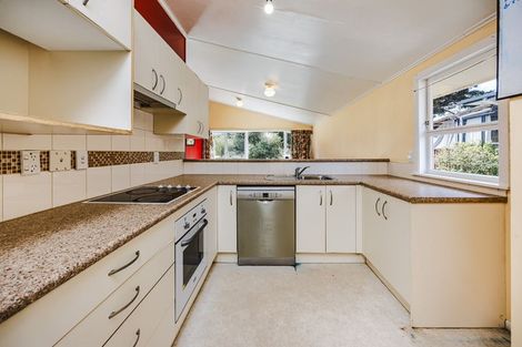 Photo of property in 46 Lawrence Crescent, Hillpark, Auckland, 2102