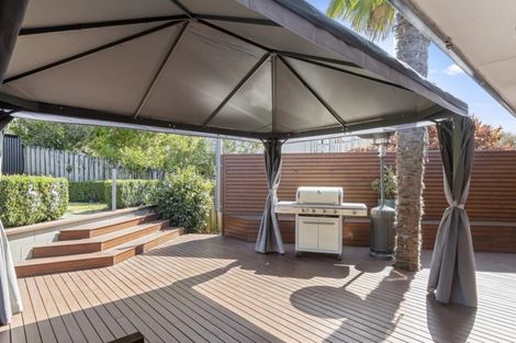 Photo of property in 70a Sutherland Road, Brookfield, Tauranga, 3110